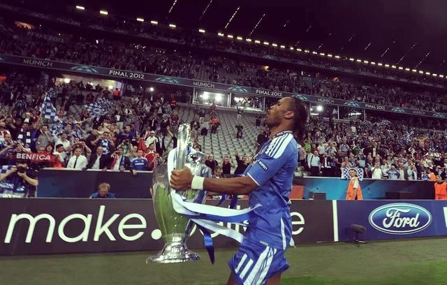 爱游戏官方网站-德罗巴在切尔西比赛中险胜，晋级下一阶段引发热议！